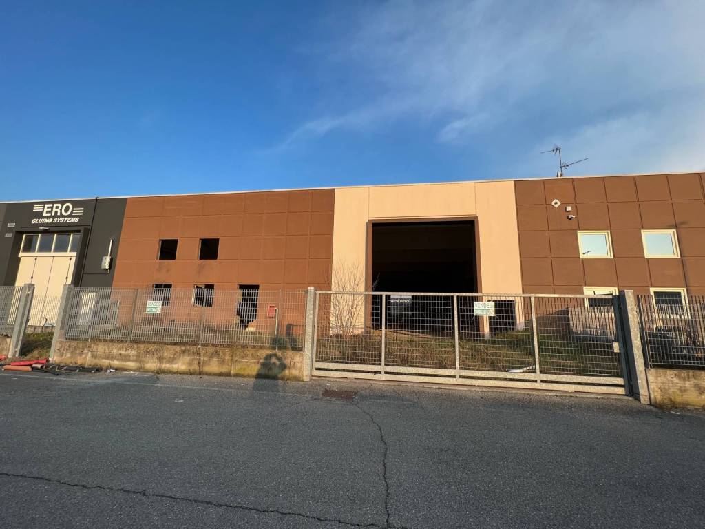 capannone in vendita a Montirone