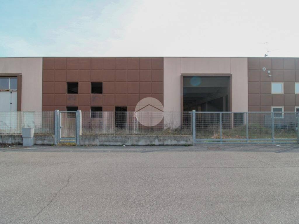 capannone in vendita a Montirone