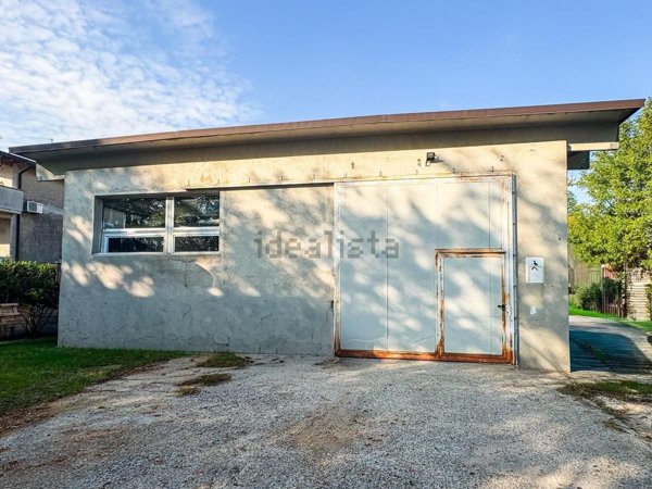 capannone in vendita a Montirone