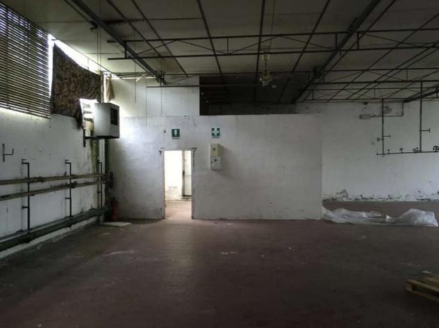 locale commerciale in vendita a Montirone