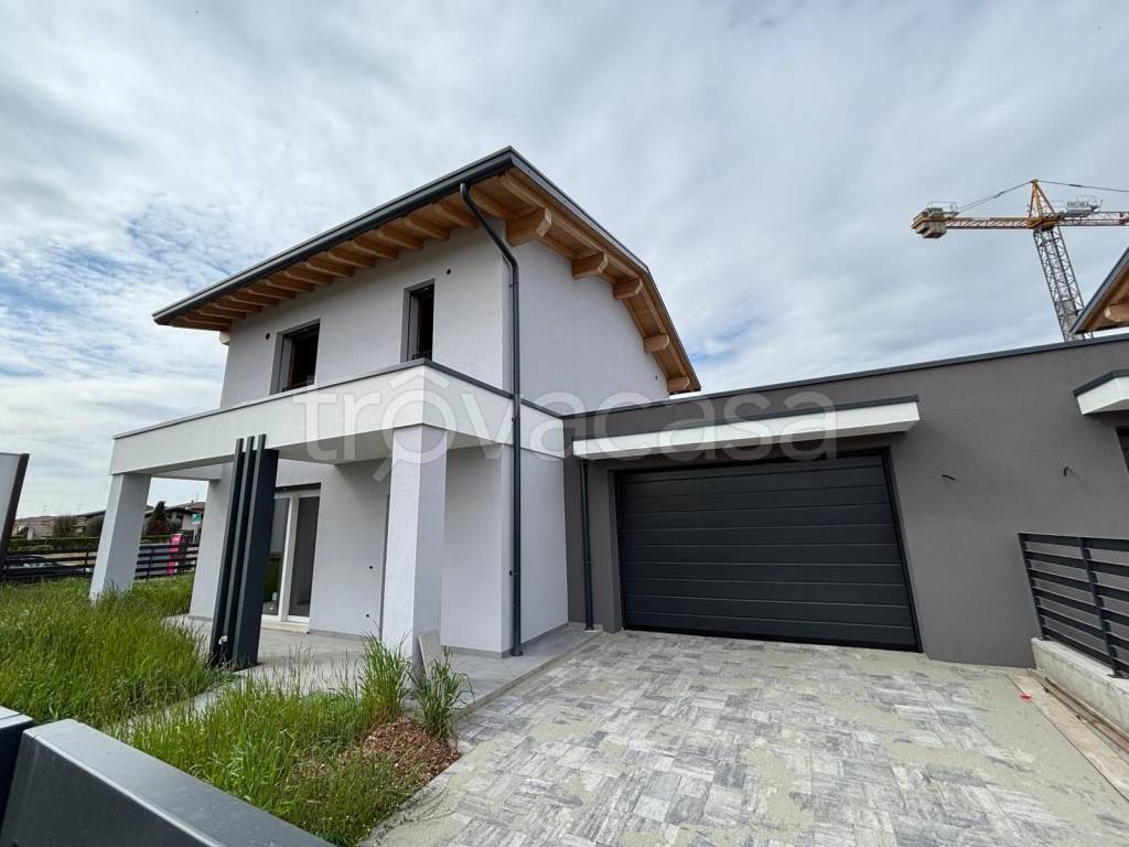casa indipendente in vendita a Montirone