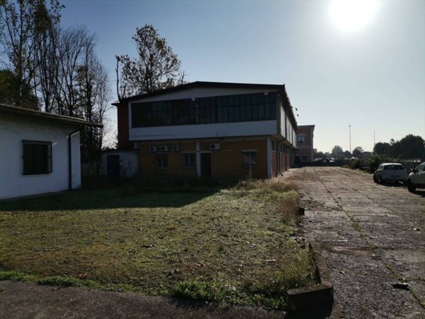locale commerciale in vendita a Montirone