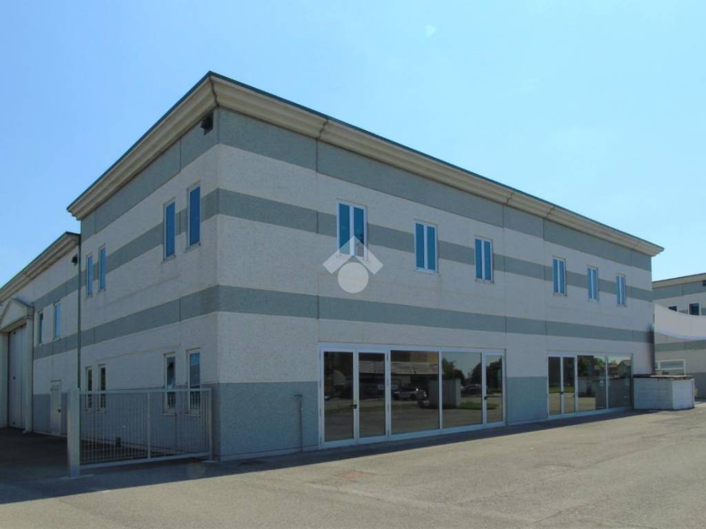 locale commerciale in vendita a Montirone
