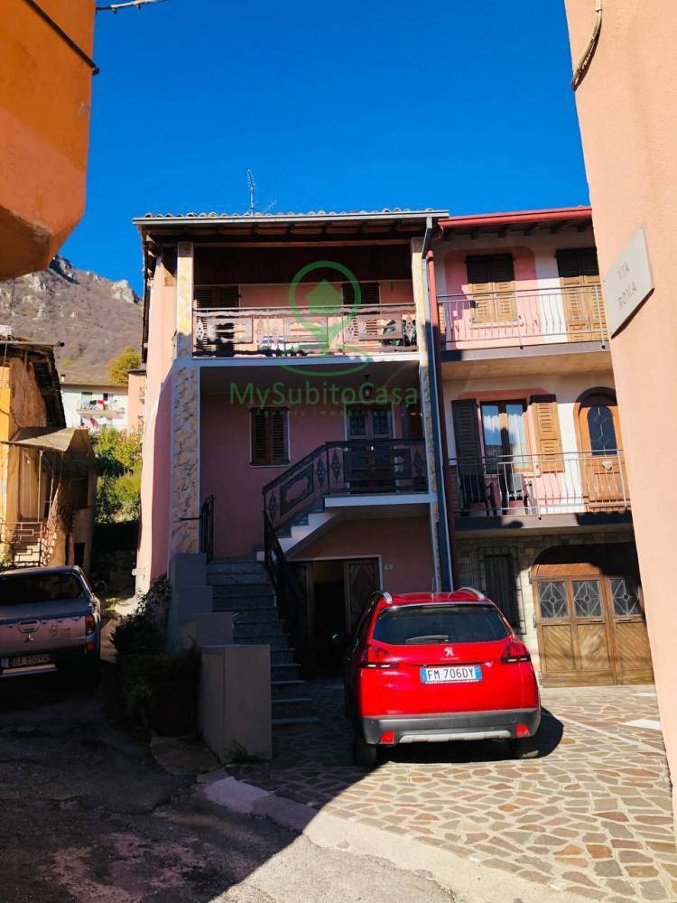 casa indipendente in vendita a Mura