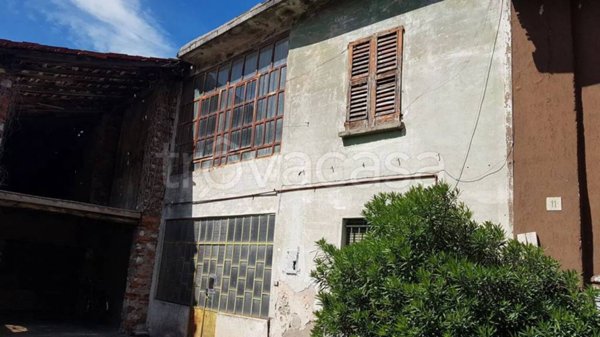 casa indipendente in vendita a Nave