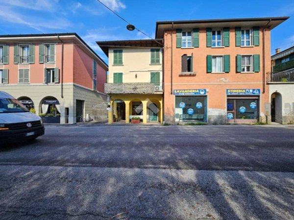 negozio in vendita a Nave