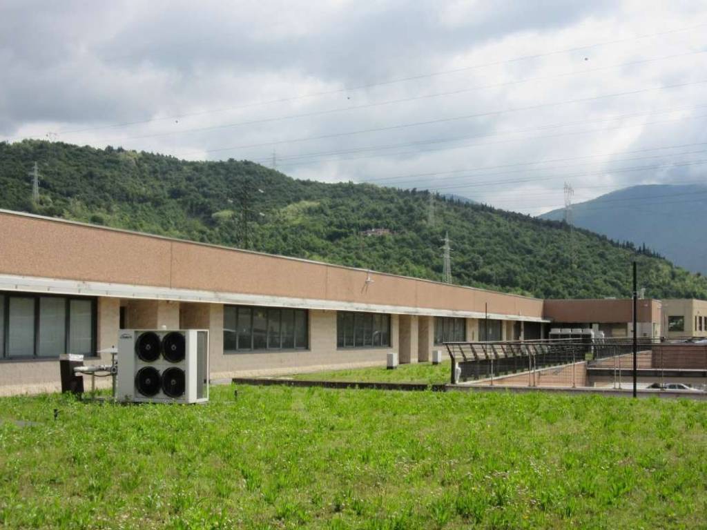 ufficio in vendita a Nave
