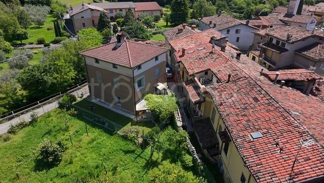 casa indipendente in vendita a Nave
