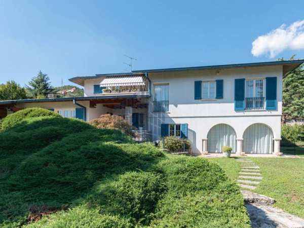 casa indipendente in vendita a Nave