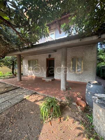 casa indipendente in vendita a Nave