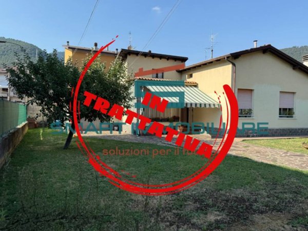 casa indipendente in vendita a Nave