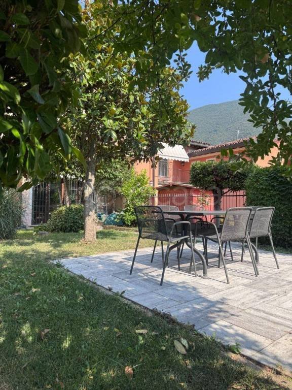 casa indipendente in vendita a Nave