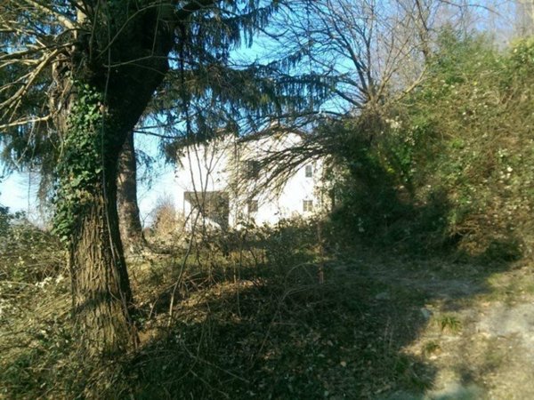 casa indipendente in vendita a Nave