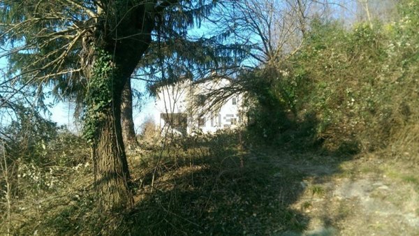 casa indipendente in vendita a Nave