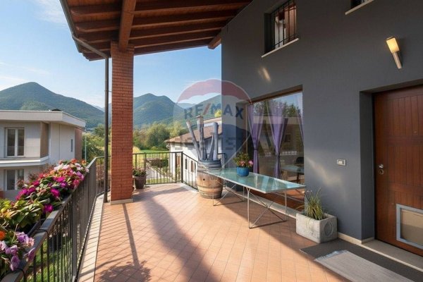 appartamento in vendita a Nave