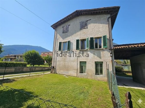 casale in vendita a Nave