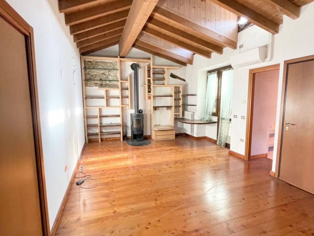 appartamento in vendita a Nave