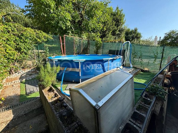 casa indipendente in vendita a Nave