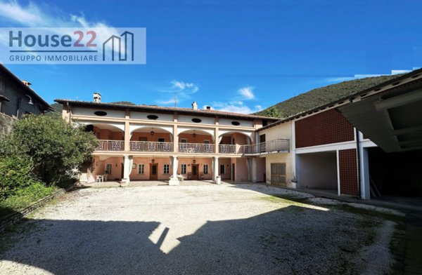 villa in vendita a Nave