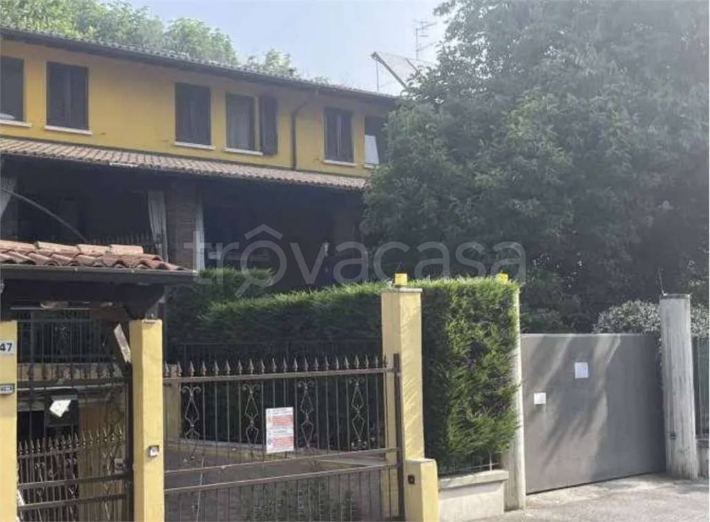 casa indipendente in vendita a Nave