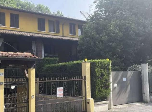 casa indipendente in vendita a Nave