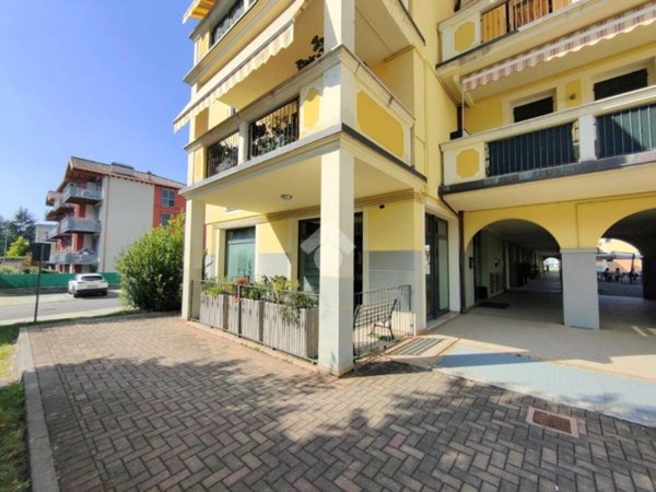 negozio in vendita a Nave