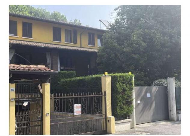 casa indipendente in vendita a Nave