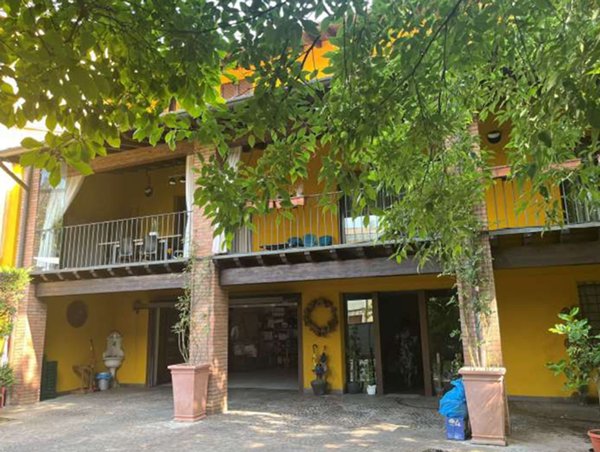 casa indipendente in vendita a Nave