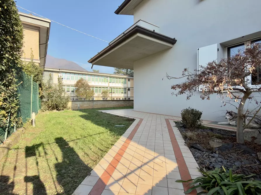 casa indipendente in vendita a Nave