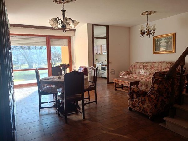 casa indipendente in vendita a Nave