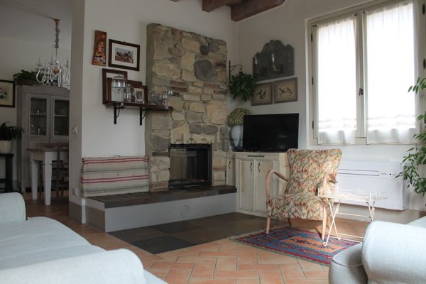 casa indipendente in vendita a Nave