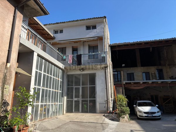 appartamento in vendita a Nave