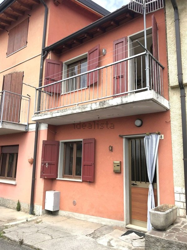 casa indipendente in vendita a Nave