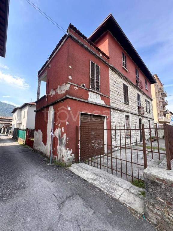 casa indipendente in vendita a Nave