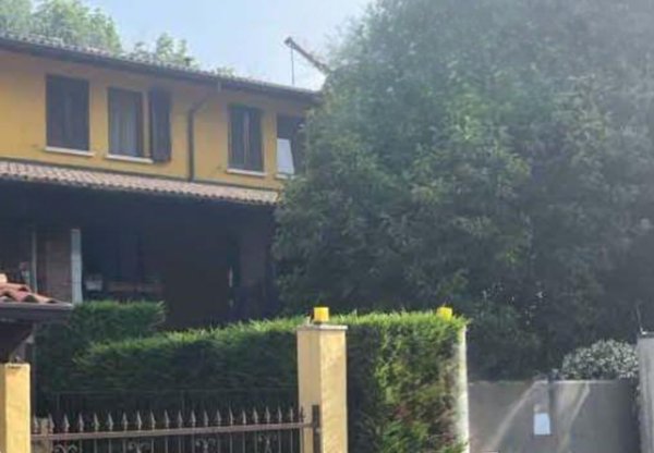 casa indipendente in vendita a Nave