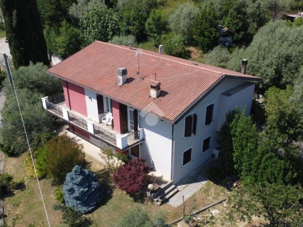 casa indipendente in vendita a Nave