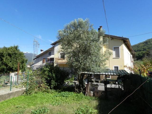 casa indipendente in vendita a Nave