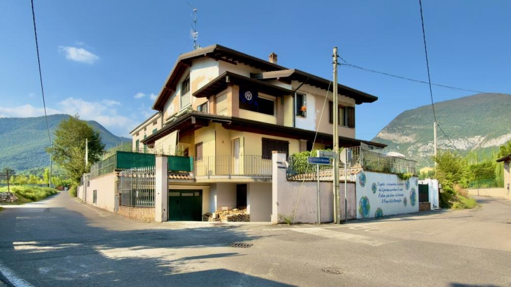 appartamento in vendita a Nave