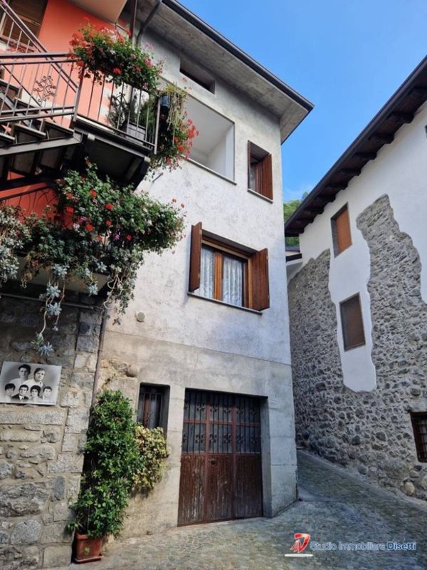 casa indipendente in vendita a Niardo