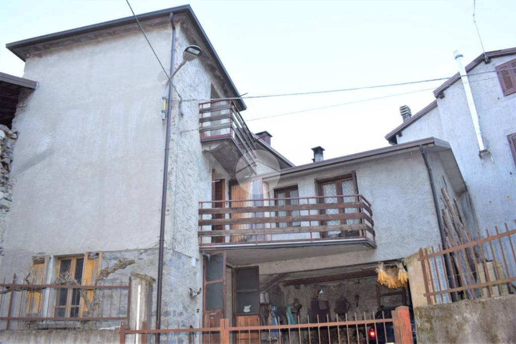casa indipendente in vendita a Niardo
