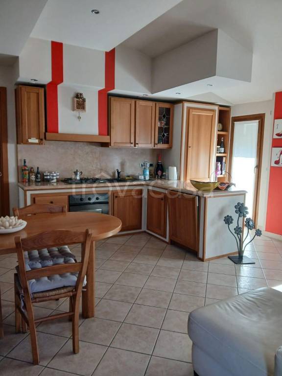 casa indipendente in vendita a Niardo