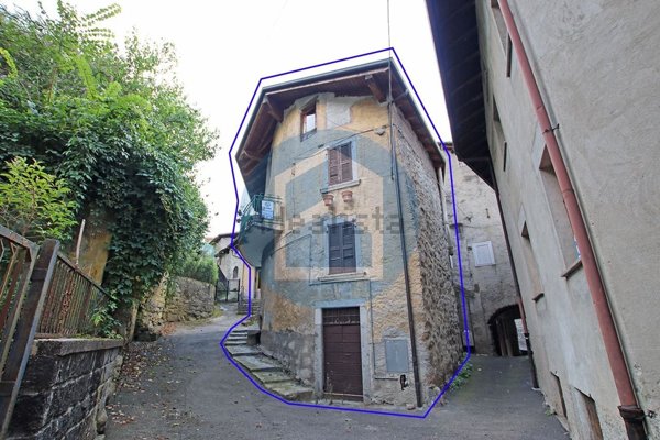 casa indipendente in vendita a Niardo