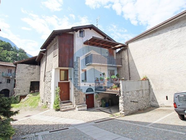 casa indipendente in vendita a Niardo