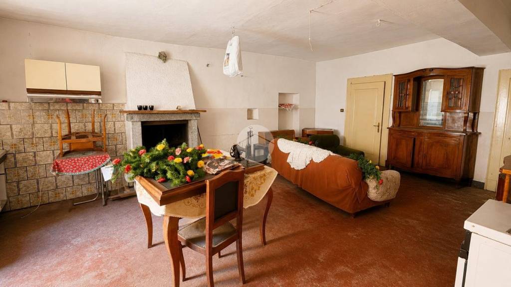 casa indipendente in vendita a Niardo