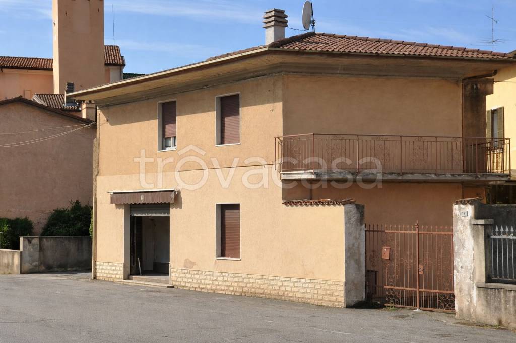 casa indipendente in vendita a Nuvolento
