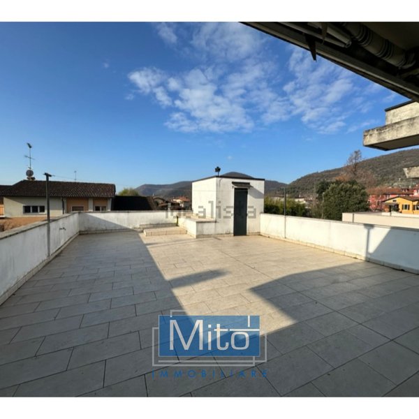 casa indipendente in vendita a Nuvolento