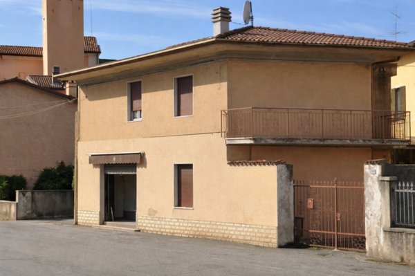 casa indipendente in vendita a Nuvolento