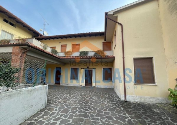 casa indipendente in vendita a Nuvolento