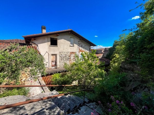 casale in vendita a Nuvolento