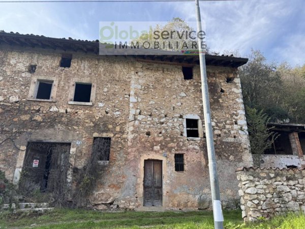 casa indipendente in vendita a Nuvolento